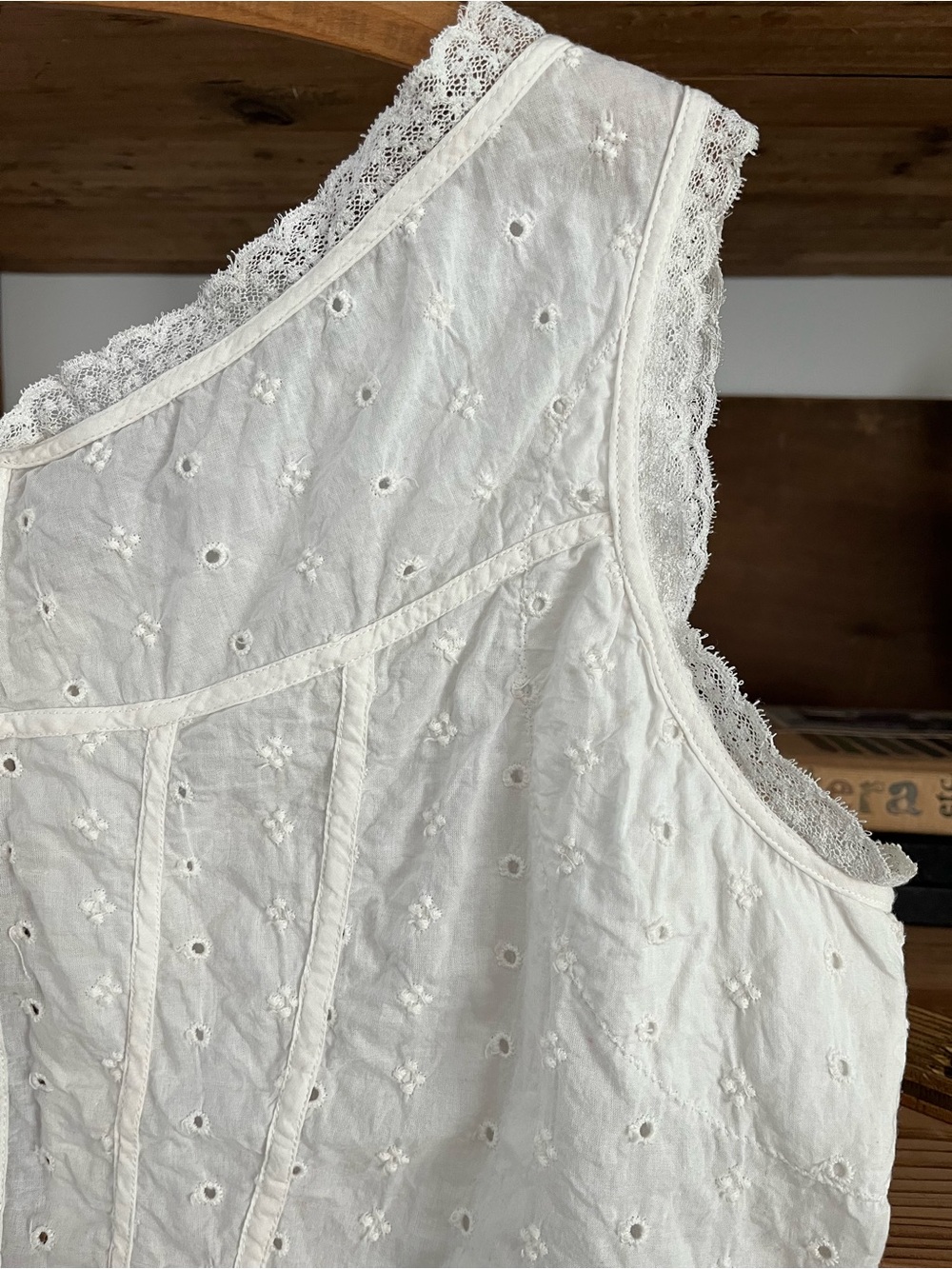 ♥️ Magnolia Pearl Eyelet Dasha Corset Top - Picture 8 of 14
